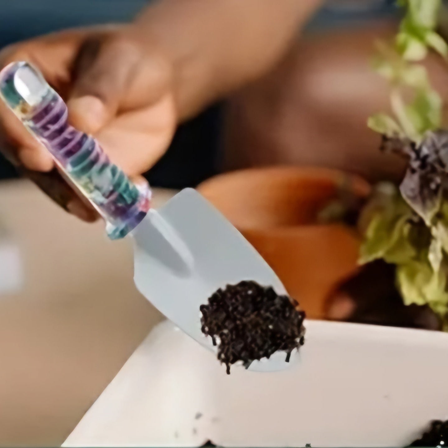 Mallette de jardinage toute fleurie