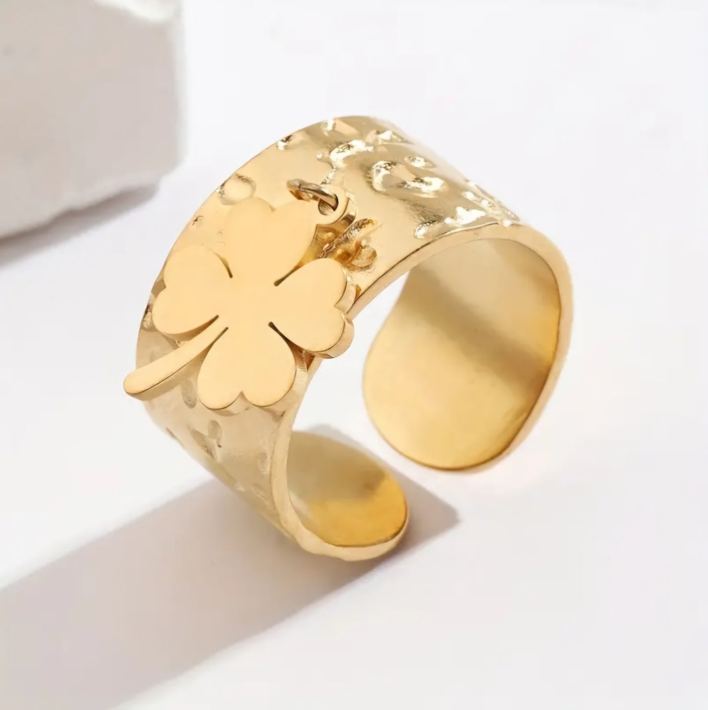Bague breloque dorée VANINA