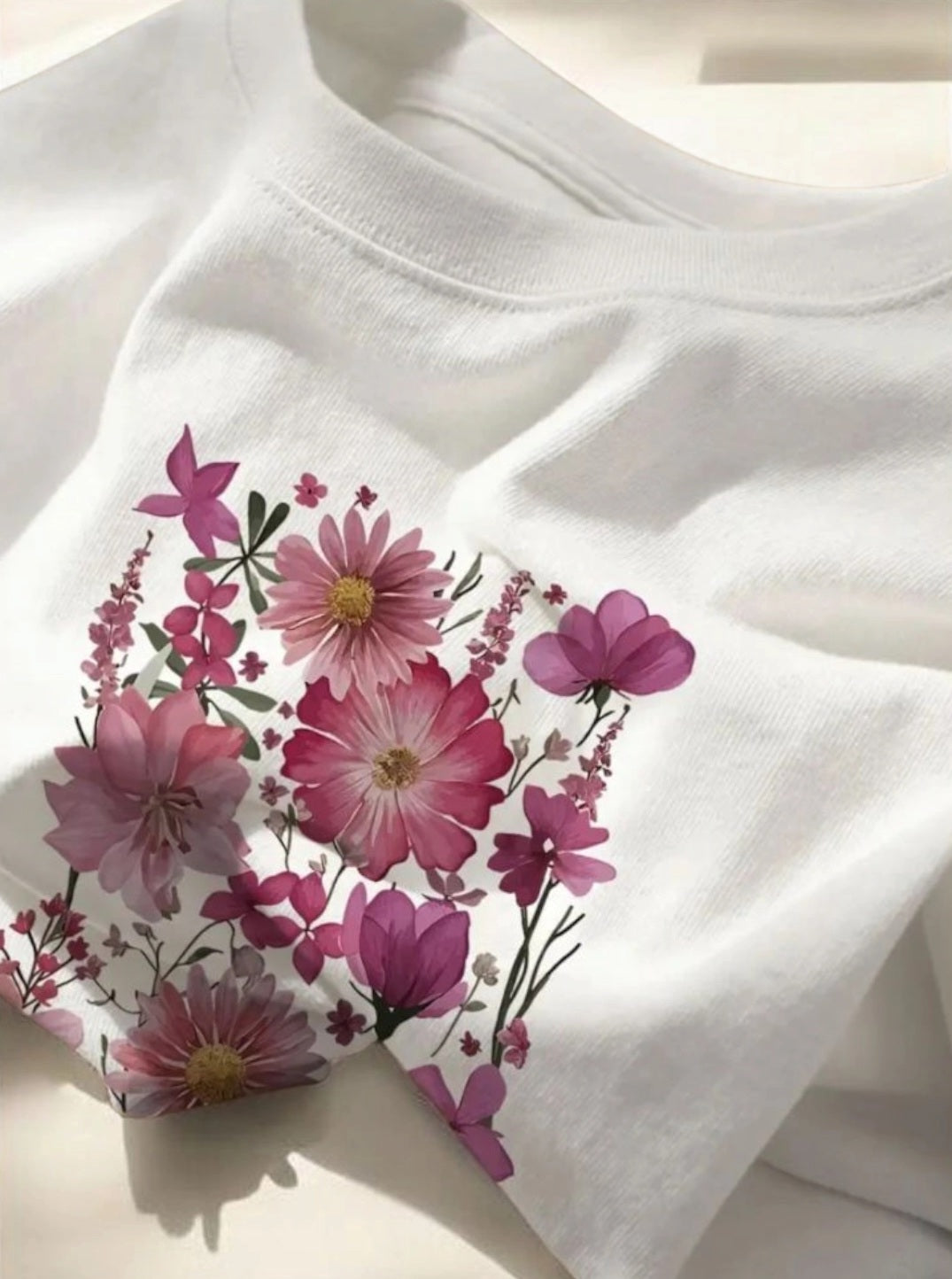 T-shirt floral blanc et rose